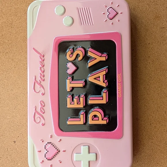 Too Faced Pink Makeup Collection - Picture 5 of 9